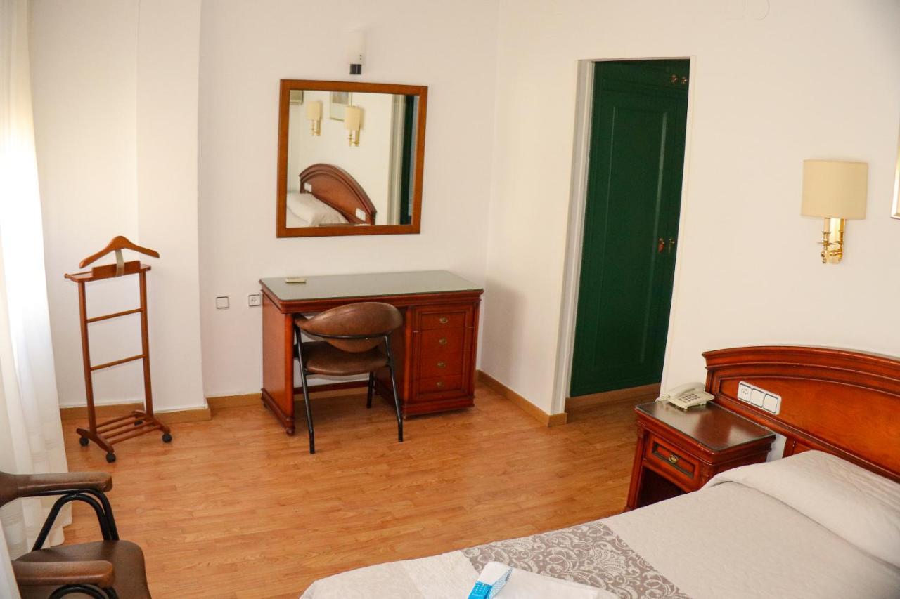 Hotel Cardinal Αλμπαθέτε Εξωτερικό φωτογραφία